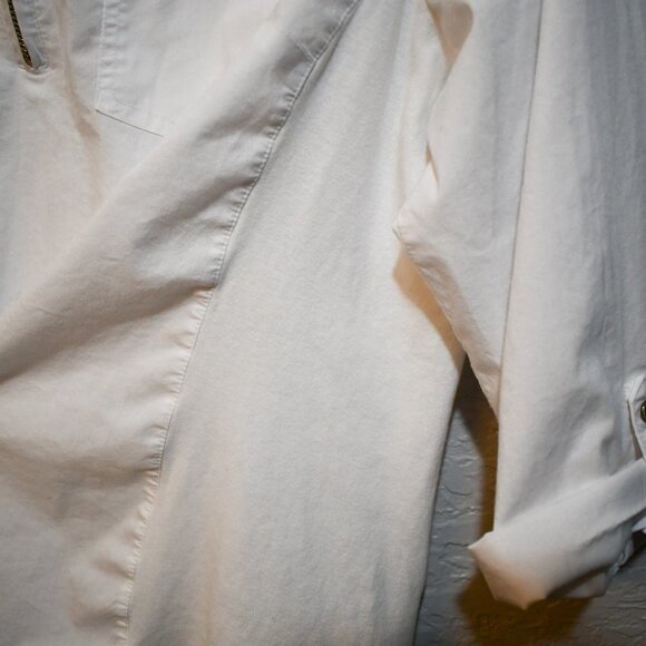 Coral Bay White Blouse - Picture 5 of 6